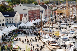 Fig. 2. The ONS Festival, held in the heart of Stavanger, features entertainment and food from around the globe, and is open to everyone. Photo: ONS&#x2F;Kallen.