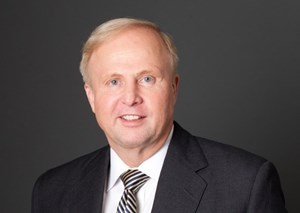 headshot of former bp CEO Bob Dudley