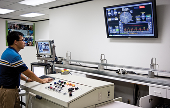 A full-scale model of the Slider technology is used for research, training and development. Courtesy of Schlumberger. A full-scale model of the Slider technology is used for research, training and development. Courtesy of Schlumberger.