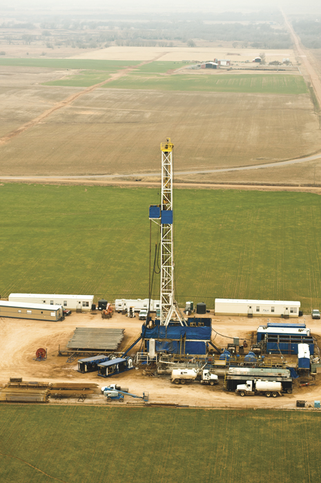 One of the 32 rigs SandRidge Energy is operating in the Oklahoma and Kansas sectors of the Mississippi Lime. Photo courtesy of SandRidge Energy. 