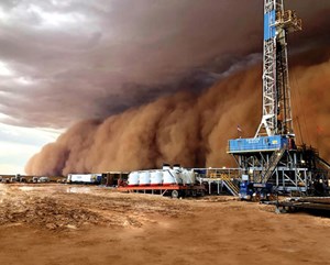Fig. 2. A rare dust storm approaches Latshaw Rig 20 north of Big Spring on June 5. Image: Latshaw Drilling Co.