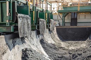 Fig. 2. The first step of the mud cleaning process is separating the cuttings from the mud coming directly from the wellbore.