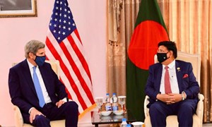 Fig. 1. Special Presidential Envoy for Climate John Kerry peddles his climate stance to Bangladesh Foreign Minister AK Abdul Momen during a visit to the country during April 2021. Image: U.S. Embassy in Bangladesh.