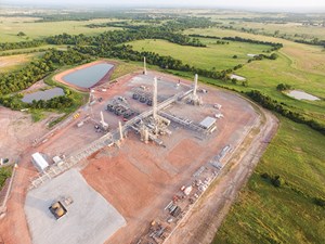 Fig. 2. The Devon acquisition includes the Chisholm cryogenic processing plant, formally owned by Tall Oak Midstream, which went online in September 2015 at an initial capacity of 100 MMcfgd, with plans to expand to 300 MMcfgd. Photo: Tall Oak Midstream.