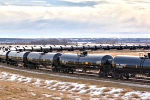 Despite a build-up in the pipeline network, rail remains a primary takeaway medium for Bakken crude. Image: Savage Tankers for Statoil.