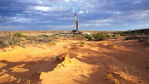 EWG Rig 106 drilling Senex’s Efficient-1 shale well in Australia’s Cooper basin. Image: Senex Energy.