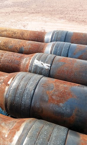 Fig. 1. Properly applied hardbanding provides a smooth, level bearing surface.