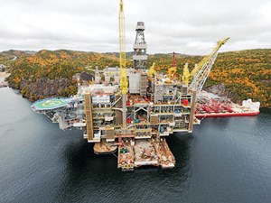 Fig. 11. The topsides and GBS of the Hebron field platform were mated at Bull Arm during mid-December 2016. Photo: NSB Energy.