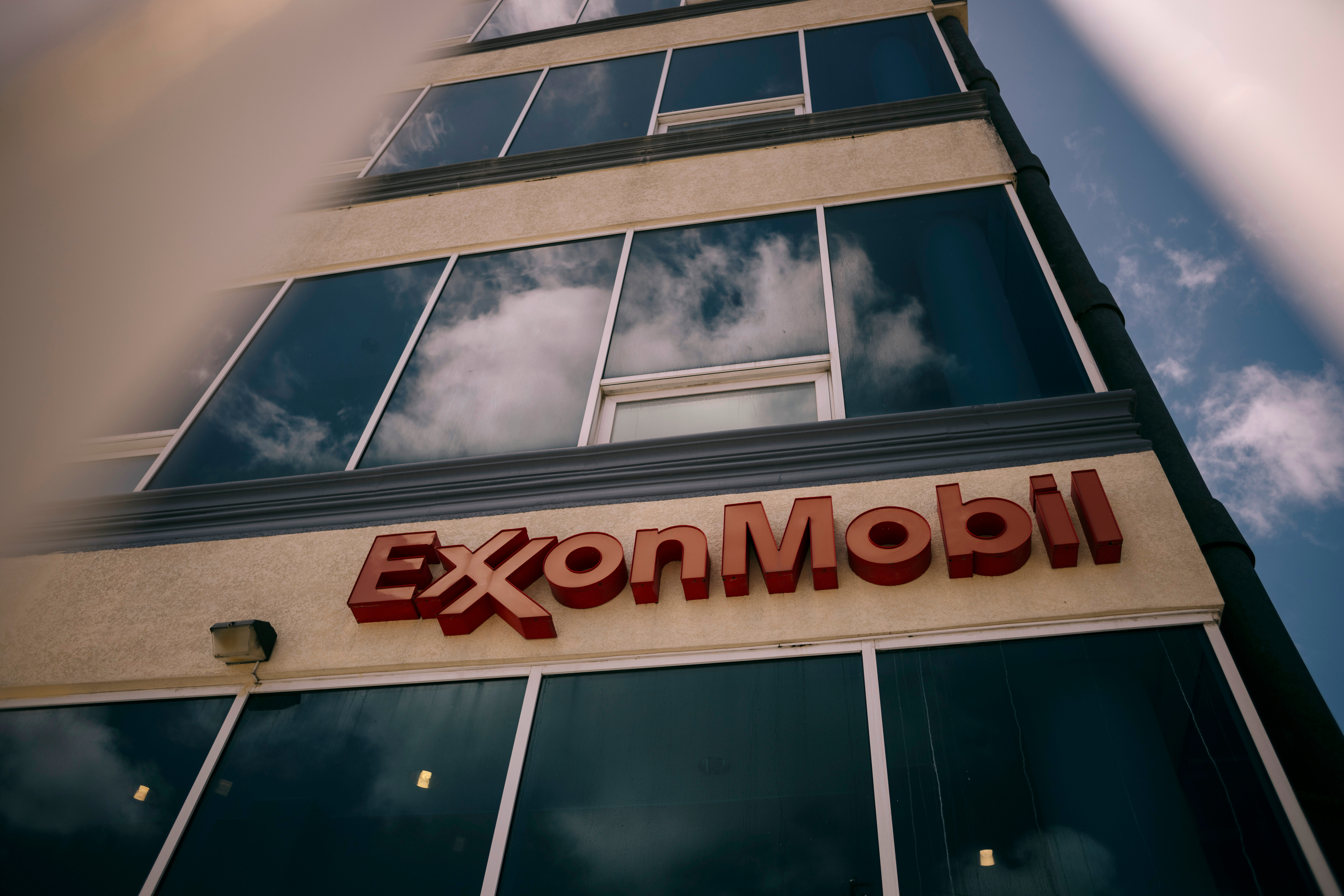 ExxonMobil to open flagship research and technology center in Houston, Texas, becoming their singular hub in North America