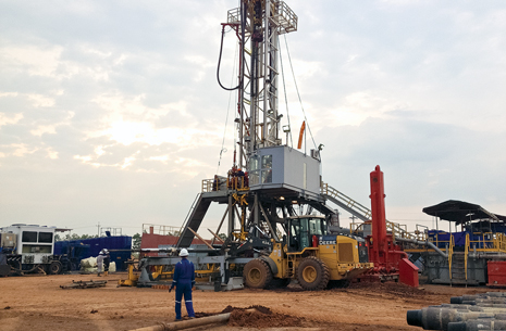 Hocol (a subsidiary of Ecopetrol) rigs up to execute their next openhole gravel pack with ICDs, a technique now common in the Ocelote field in Colombia, where productivity and water encroachment control have been enhanced.