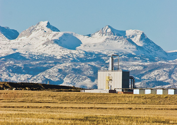 Fig. 1. Field-transportable POD housing, MVR wastewater treatment unit. Photo courtesy of 212 Resources. Fig. 1. Field-transportable POD housing, MVR wastewater treatment unit. Photo courtesy of 212 Resources.