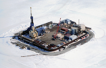 BP Exploration Alaska operates Northstar Field from a 5-acre manmade offshore island in the Beaufort Sea in about 39 ft of water. Courtesy of BP. 
