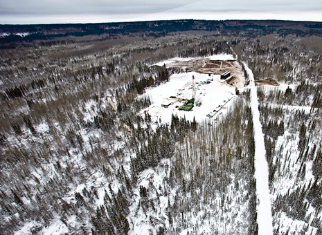 A Devon drilling operation targets shale natural gas in the Horn River basin, situated in far northeast British Columbia. The area’s shale plays have similarities to the Barnett and other shale basins throughout the U.S., which Devon and others are successfully developing. Photo courtesy of Devon Energy.